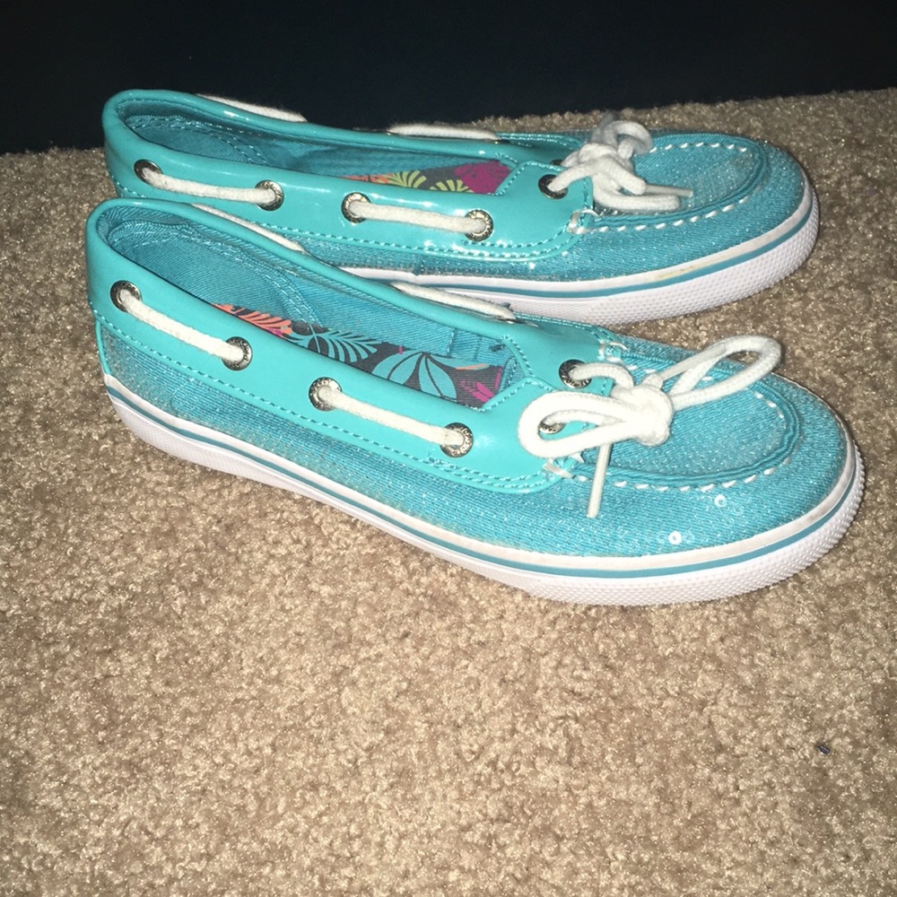 Girls shoes
